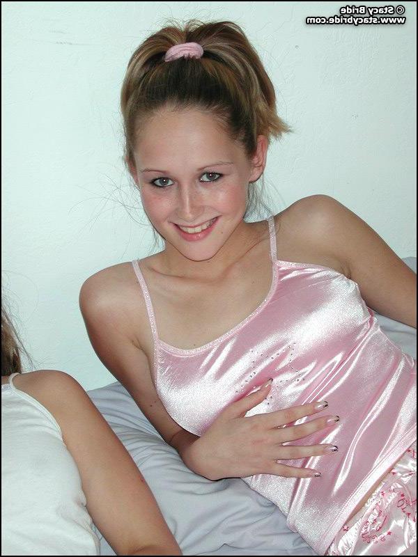 20P Hot teen girls in pajamas