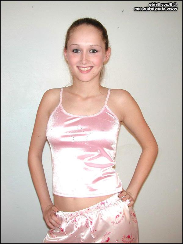 20P Hot teen girls in pajamas