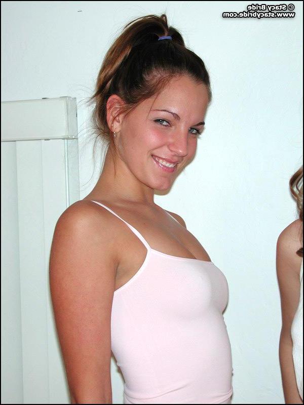 20P Hot teen girls in pajamas