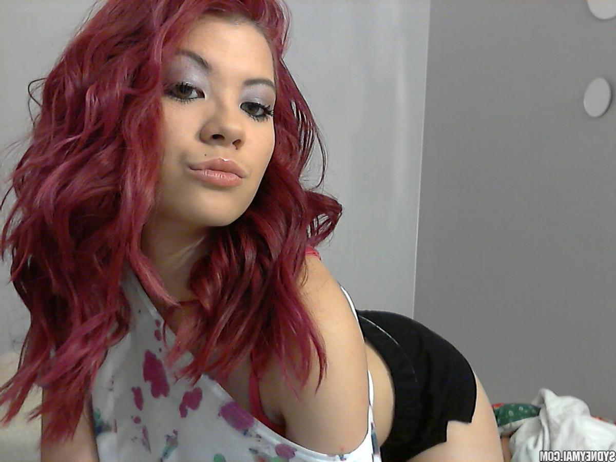 15P Asian beauty Sydney Mai gets naked and invites you to play with her in bed