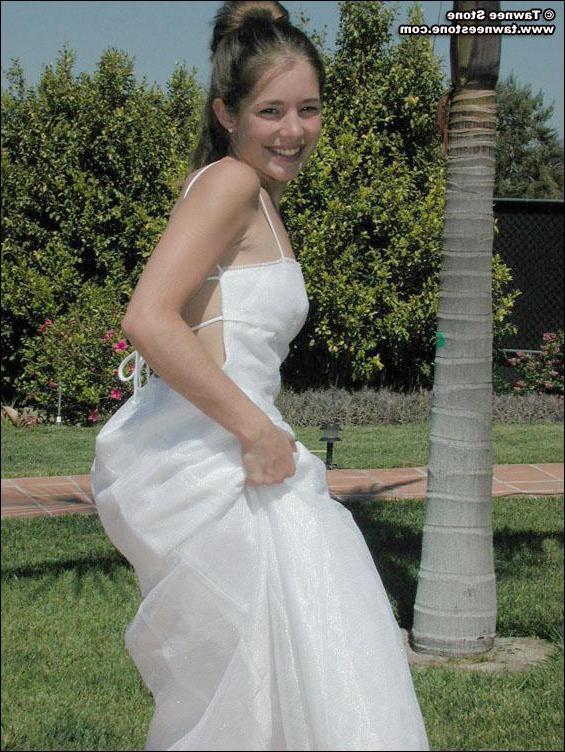 20P Pics of Tawnee Stone flashing in her wedding dress