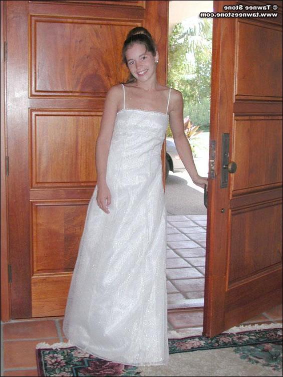 20P Pics of Tawnee Stone flashing in her wedding dress