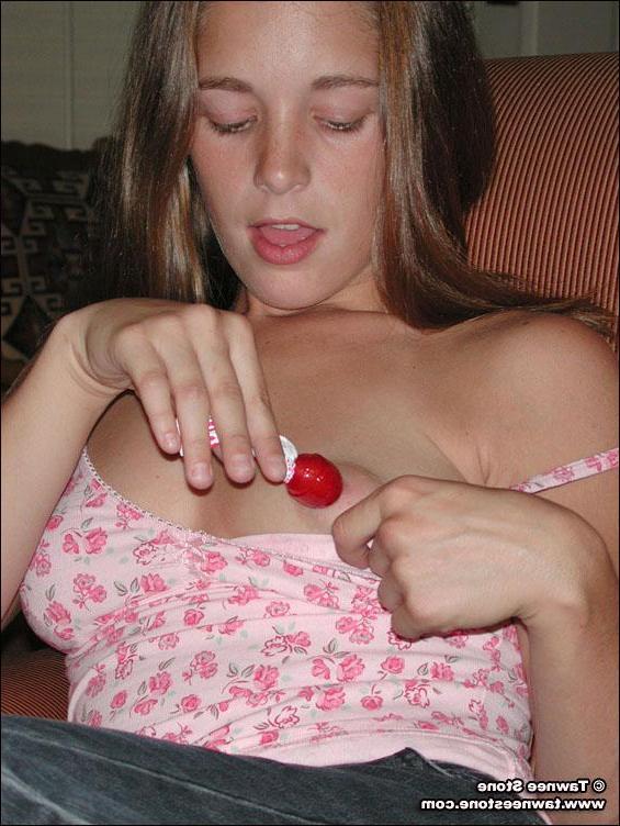 20P Pics of Tawnee getting kinky with a lollipop