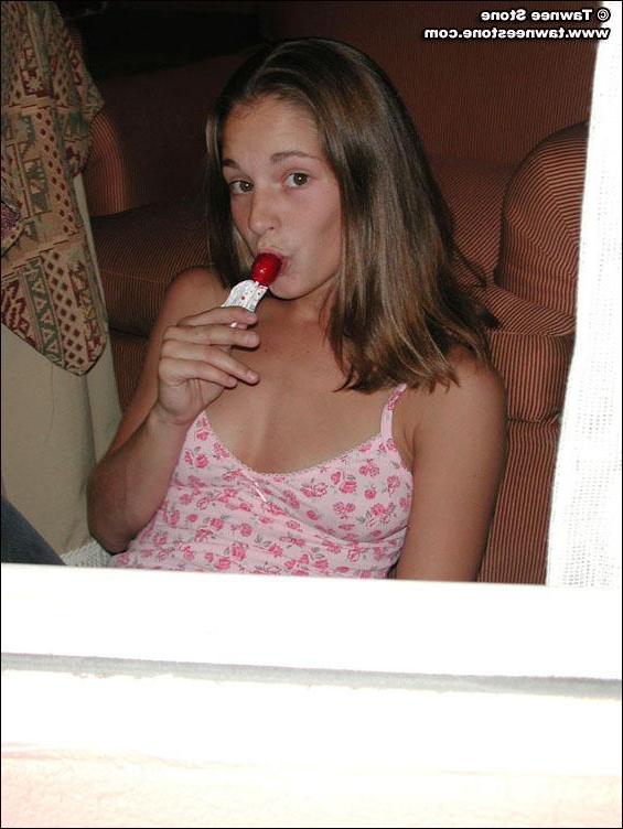 20P Pics of Tawnee getting kinky with a lollipop