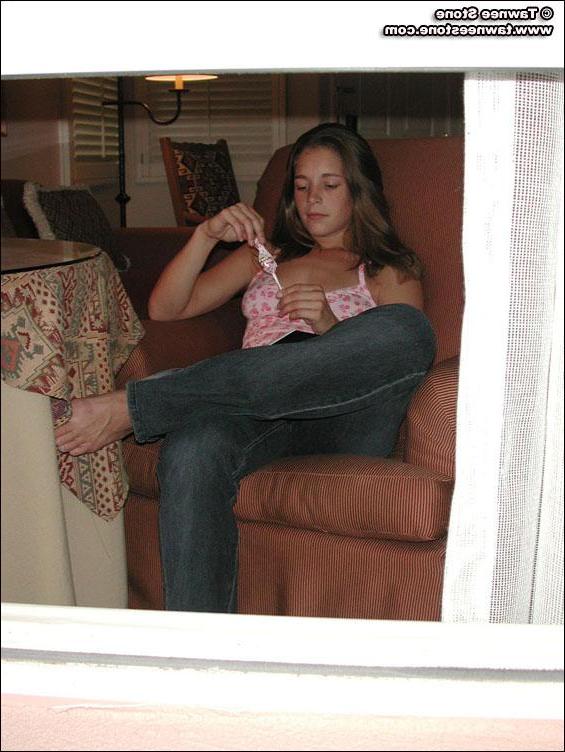 20P Pics of Tawnee getting kinky with a lollipop