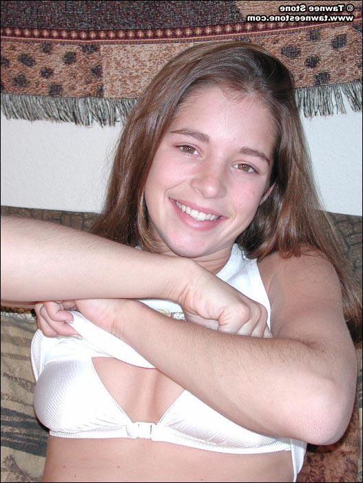 20P Pics of Tawnee Stone teasing with her hotness