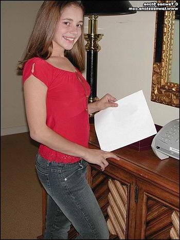 16P Cute teen Tawnee undressing