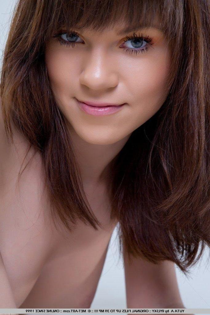18P Pictures of Yuta A giving you her tight vagina