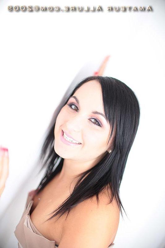 16P Pictures of a cute teen blowing cock and eating man goo