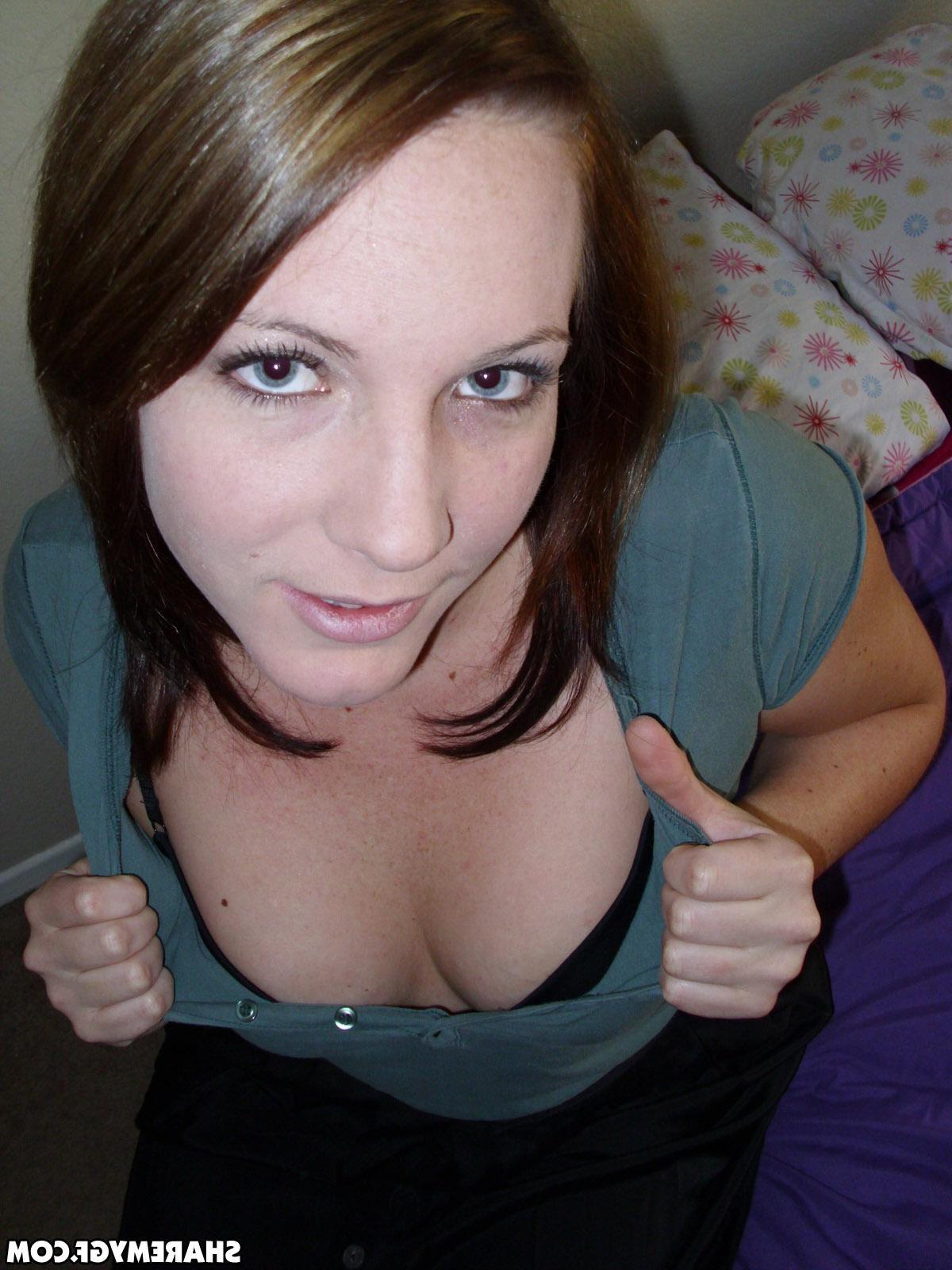 12P Chubby girlfriend teases with her perky tits as she strips for the camera