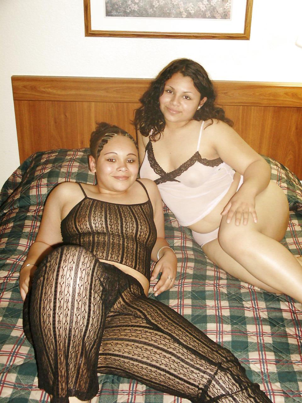 10P Lez B. PUTA's in the Motel