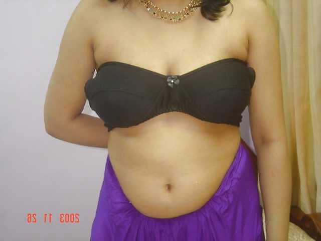 25P Chubby Indian Girls