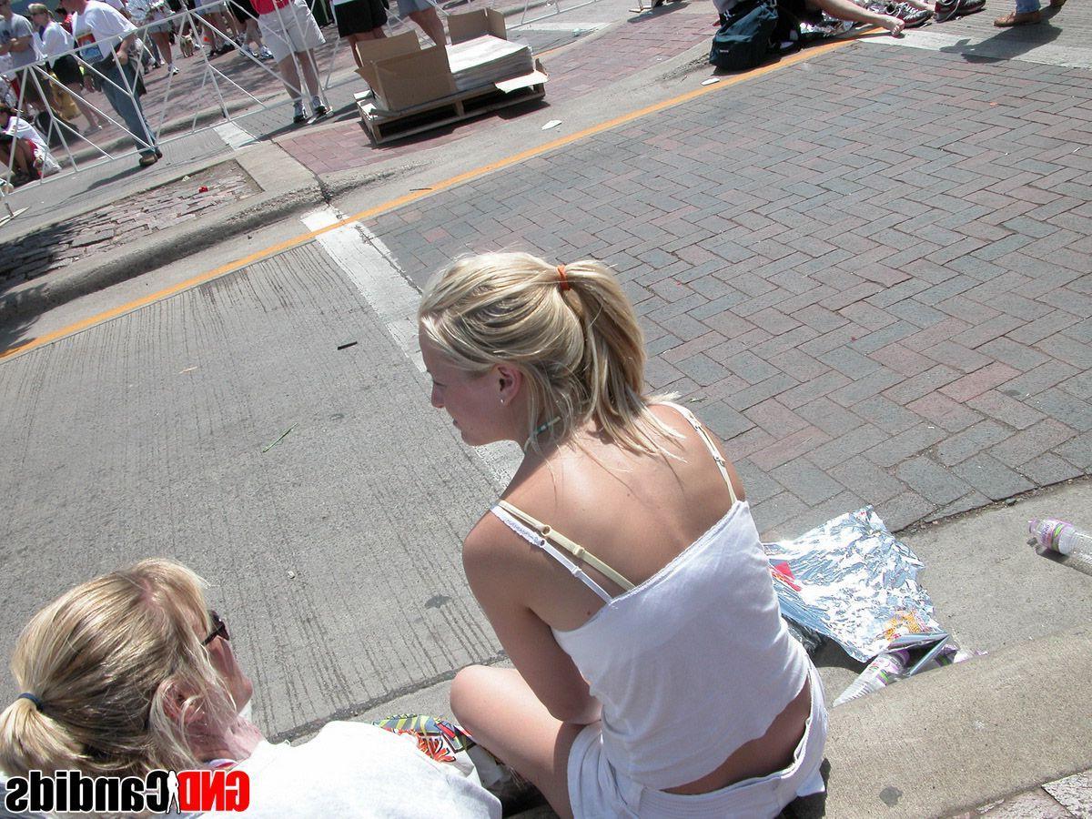 12P Pictures of hot teen candids in public