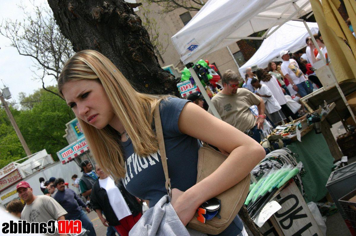 12P Pictures of hot teen candids in public