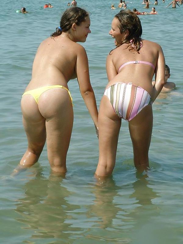 12P BLACK SEA TOPLESS
