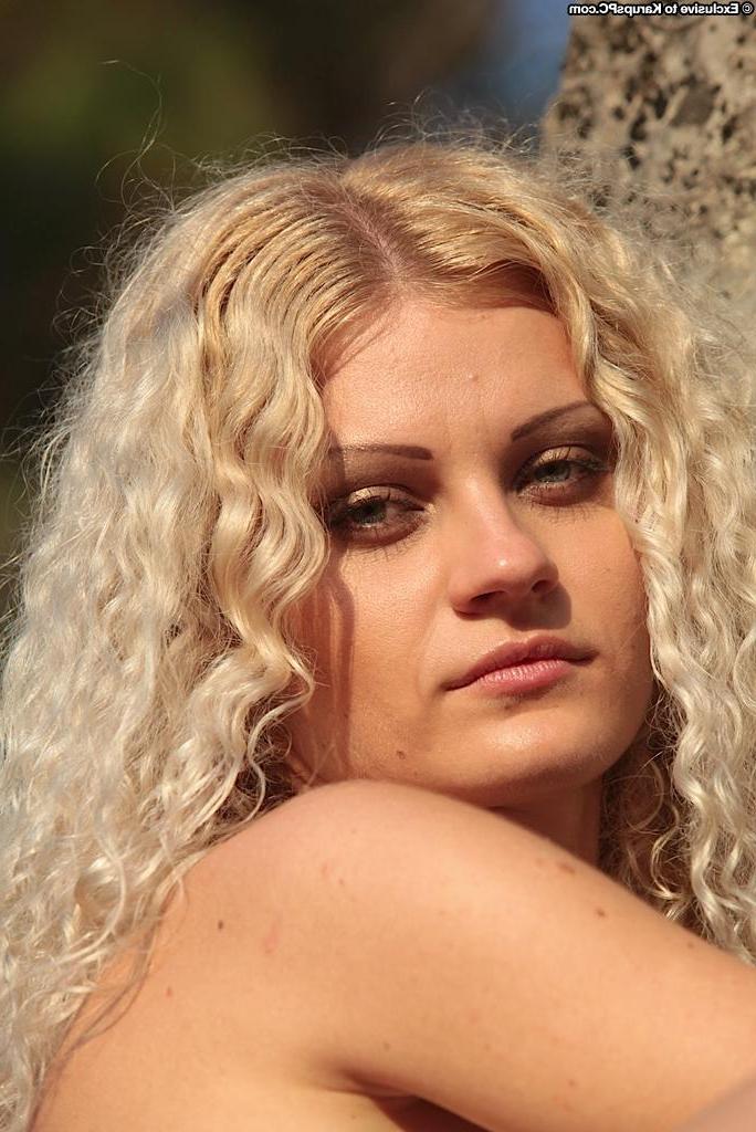 15P Sexy fit babe Airin lets her hairy pussy breathe out in nature