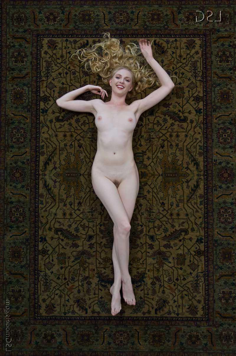 16P Pictures of a gorgeous nude teen on a persian rug