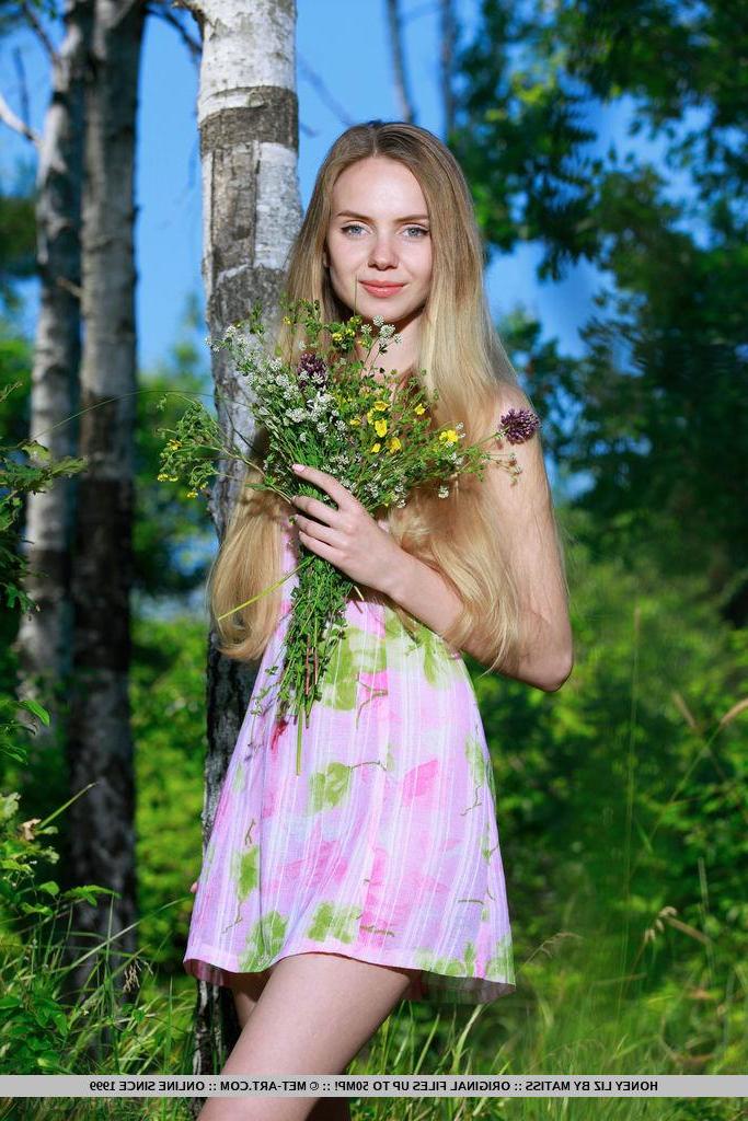 18P Blonde teen Honey Liz shows you her nude body in "Camber"
