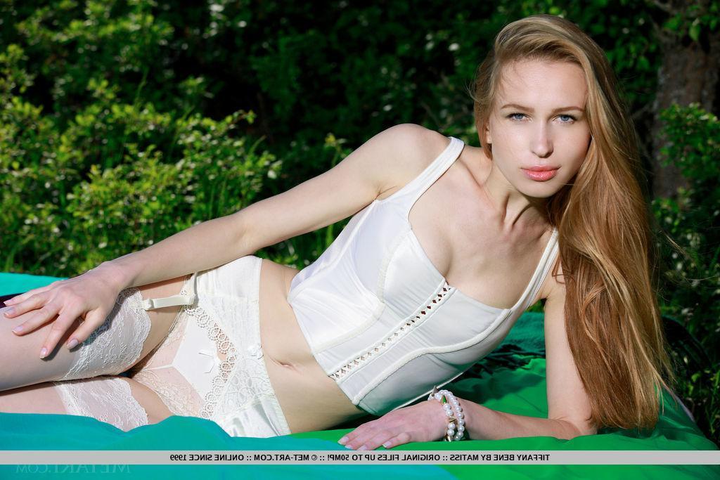 18P Beautiful blonde girl Tiffany Bene gives you her stunning body outside in "Canaze"