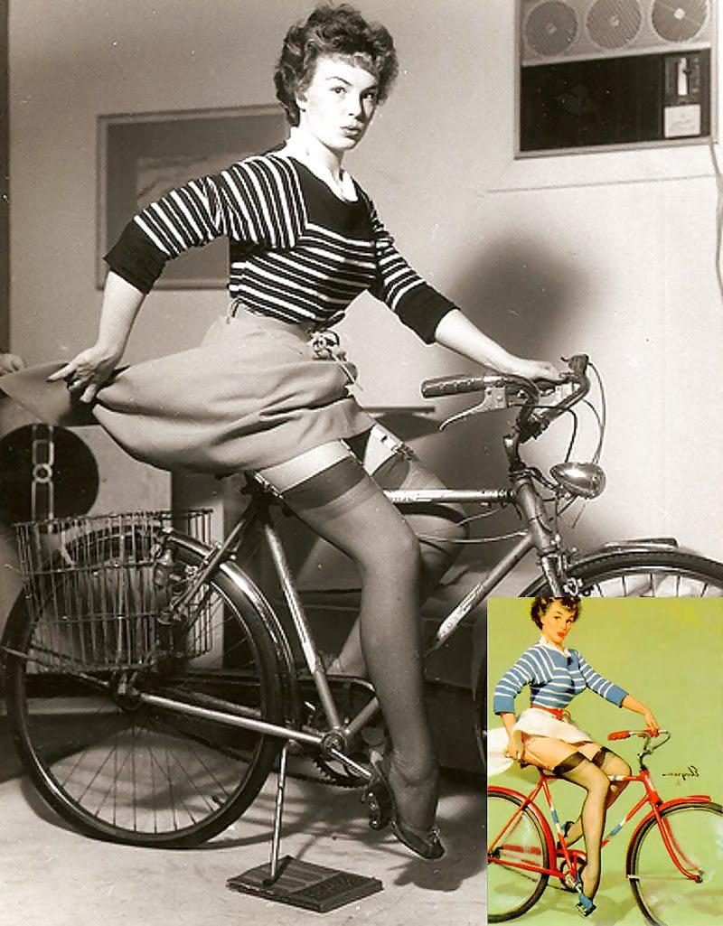 25P Sexy Vintage Pin - Up Art 2