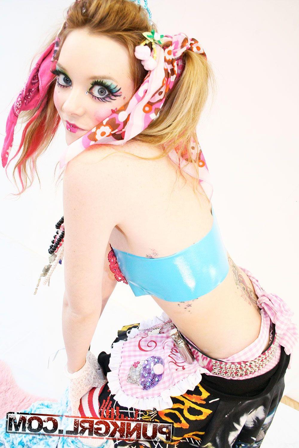 19P Pictures of teen punk Zombii dressed in some wild makeup