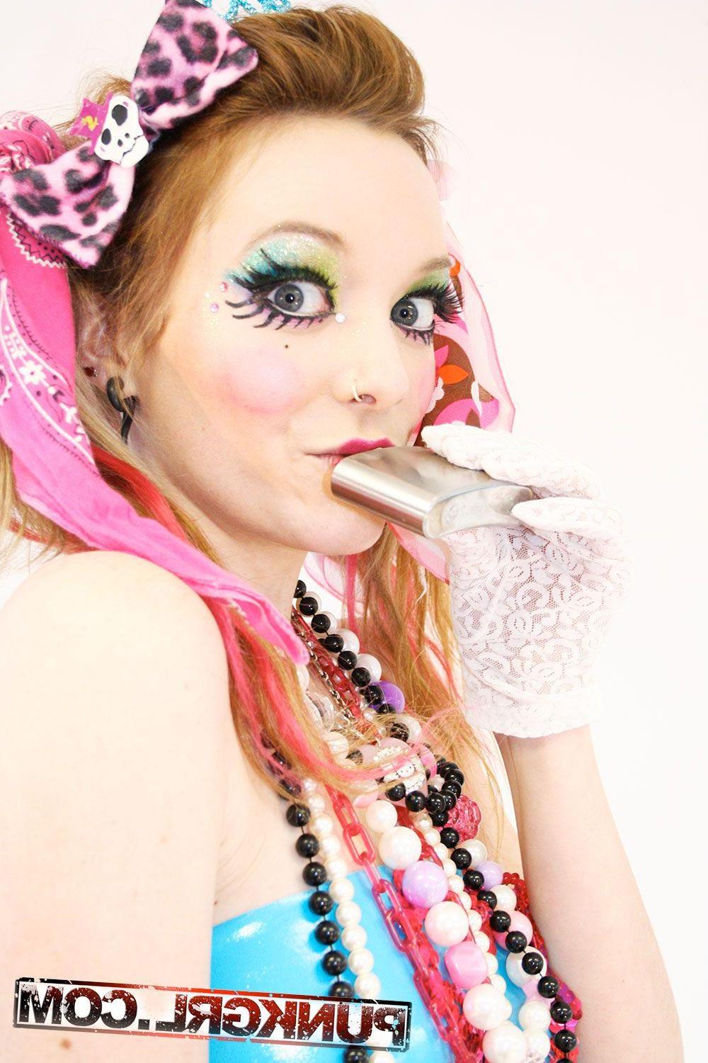 19P Pictures of teen punk Zombii dressed in some wild makeup