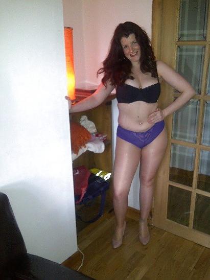 25P Real Slut Moms From SmutDates.com
