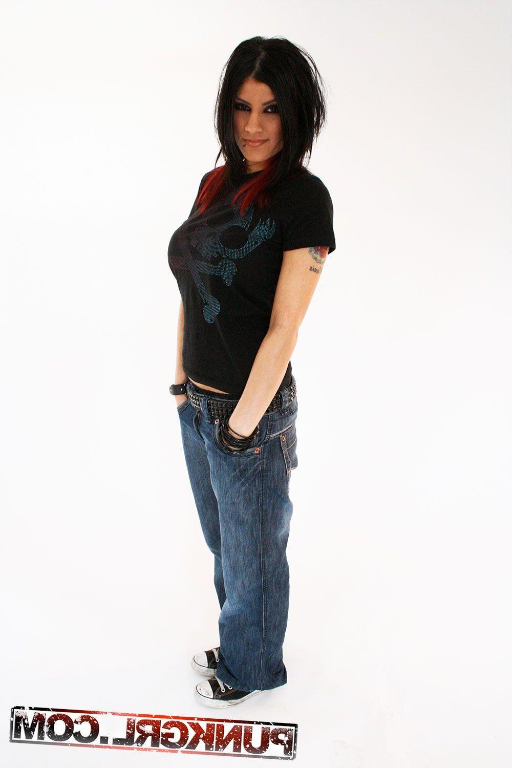 15P Pictures of punk girl Leena being a cock-tease