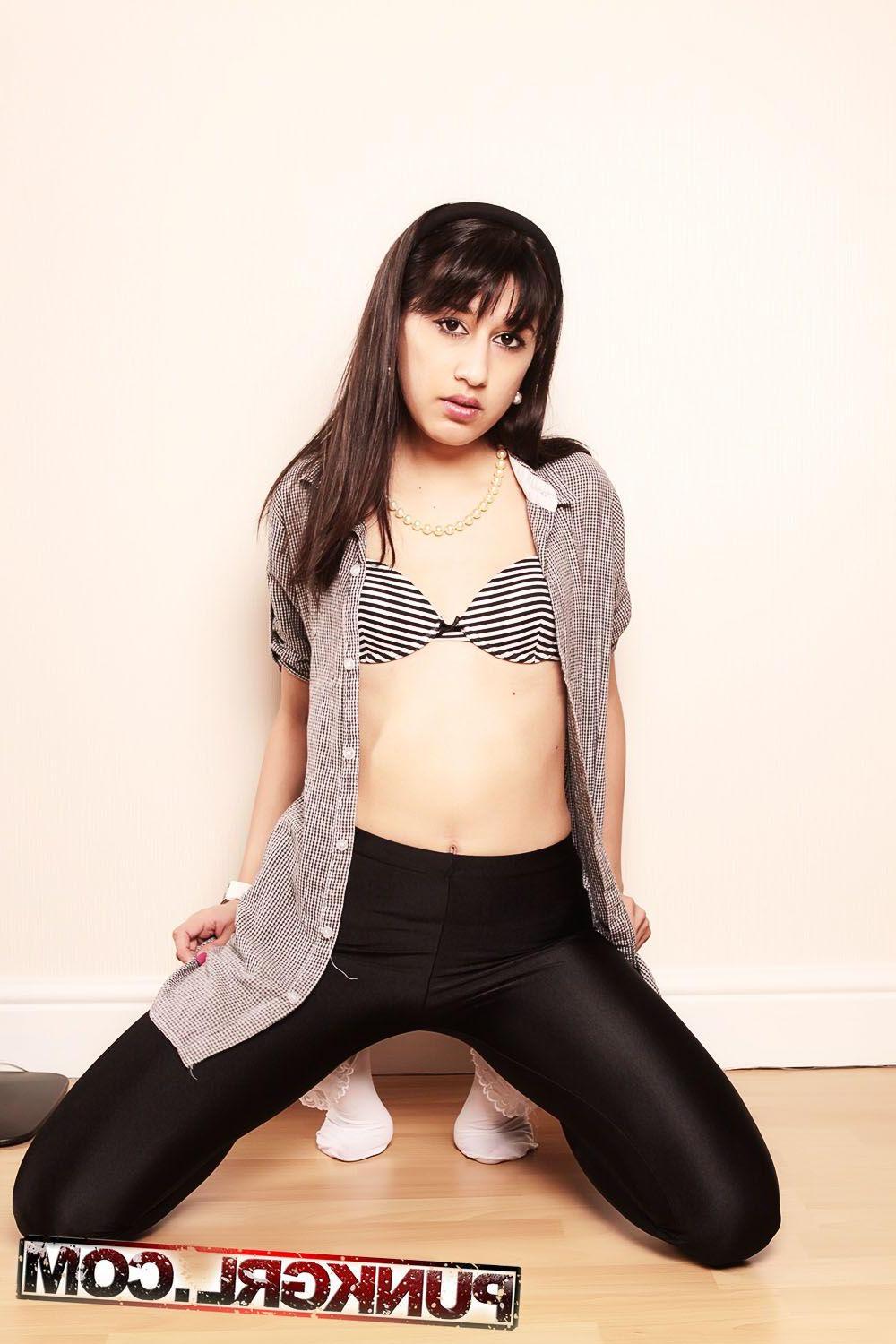 20P Pictures of teen punk Rach stripping to her socks