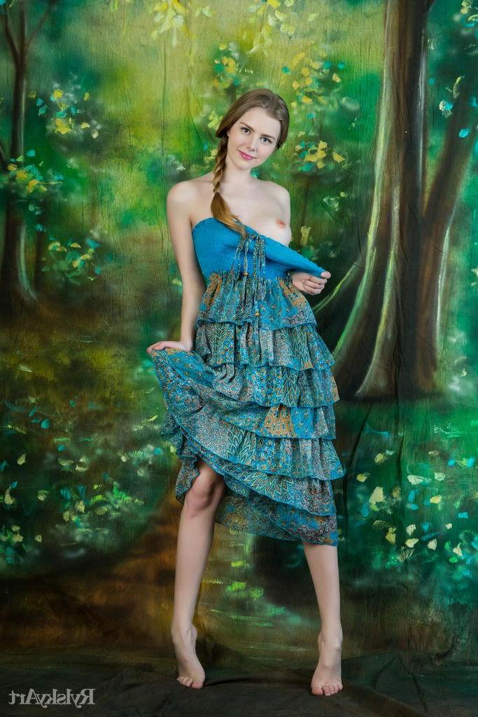 16P Blonde teen Marit strips out of her dress for you in "La Nimfo"