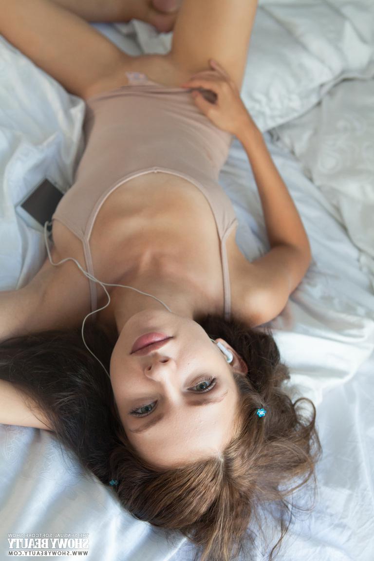 20P Hot teen Angelika gives you her tight pussy in "Sound of Music"