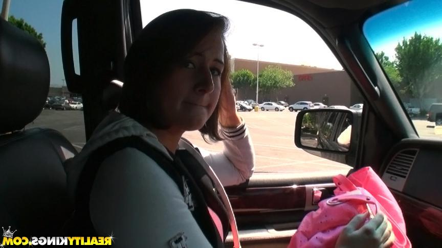 20P Horny amateur girl Rachel Raven puts out in exchange for a ride