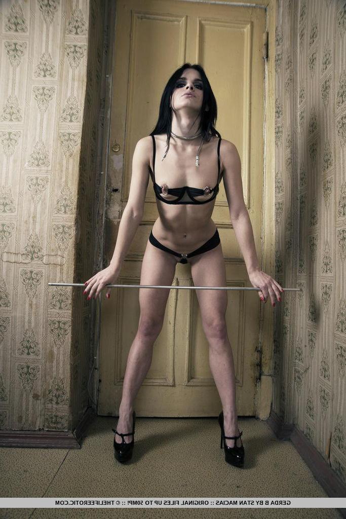 16P Brunette girl Gerda B gets kinky for you in "Enchantress"