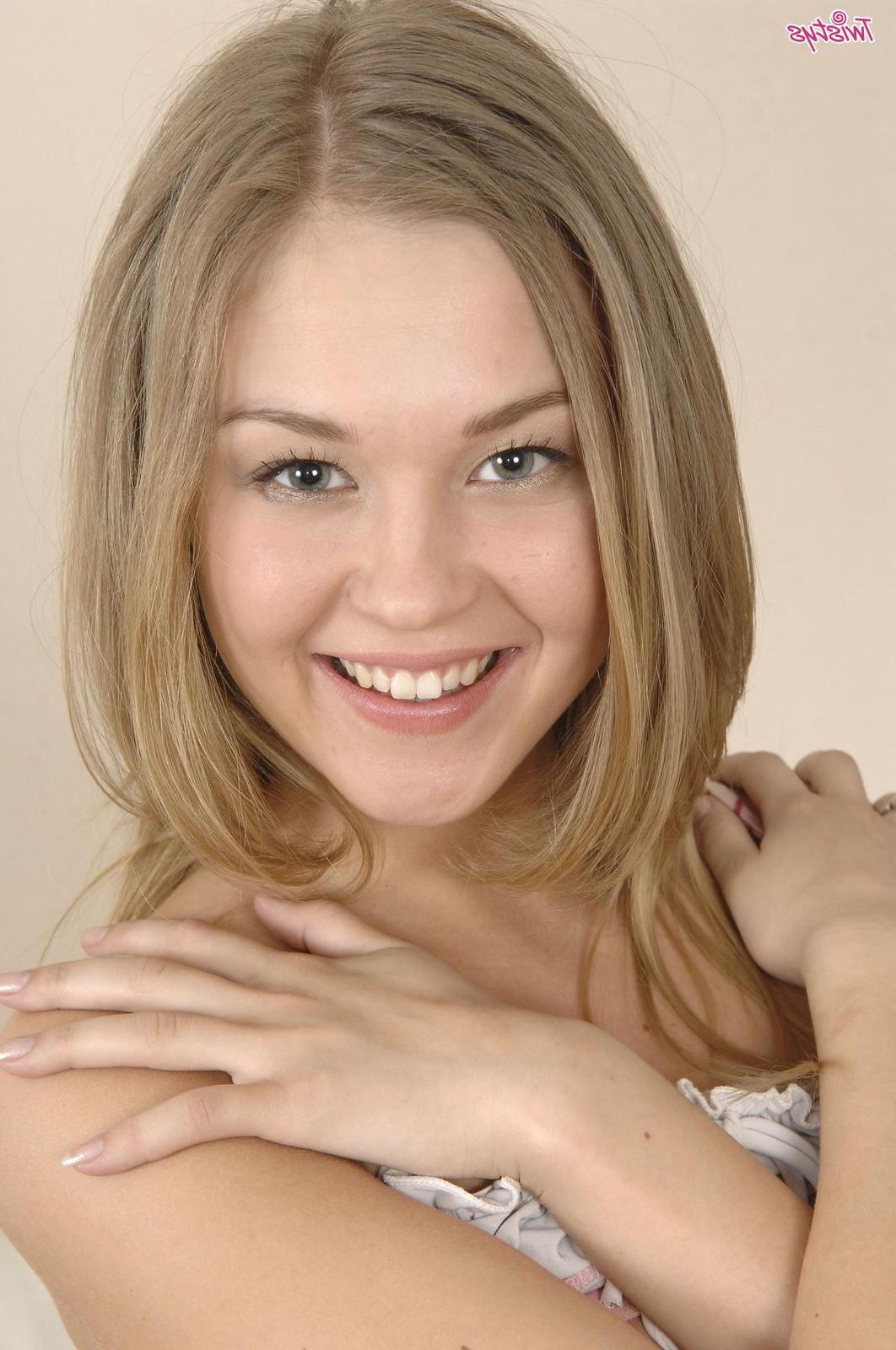 16P Blonde Trinity teases her juicy pink pussy