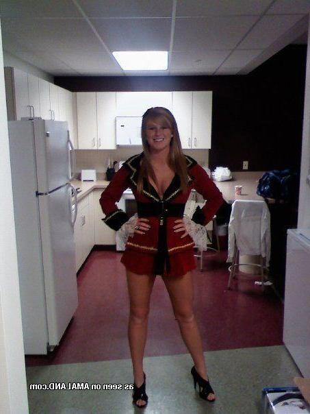 15P Pictures of hot girlfriends getting kinky on camera
