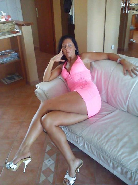 25P Facebook queen