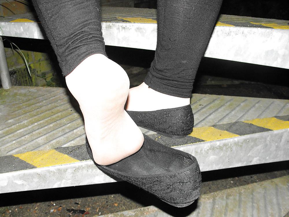 18P What would you do to em's nylon feet?  let us know??