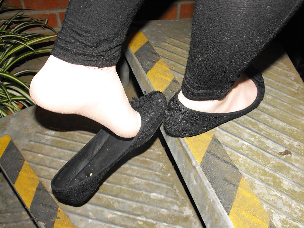 18P What would you do to em's nylon feet?  let us know??