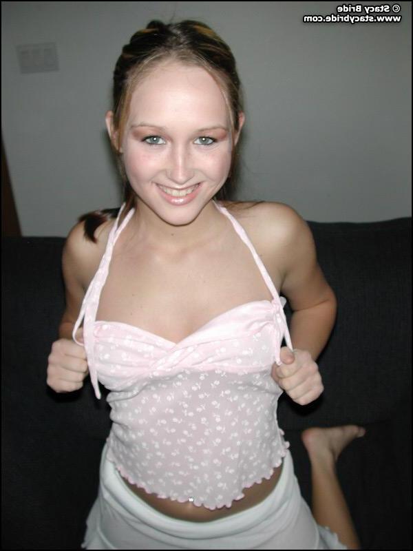20P Stacy shows you her tits and pussy