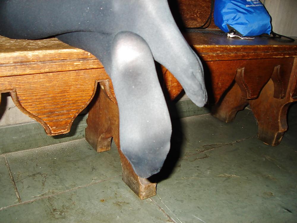 25P Black nylon feet