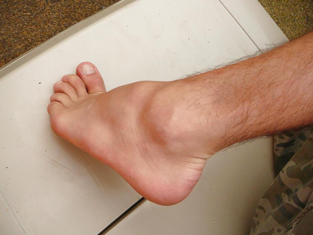 4P Shemale feet
