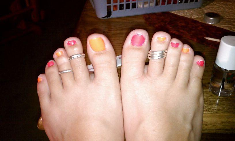 25P Amateur Feet