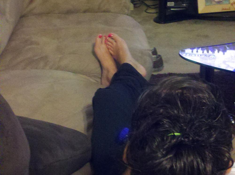 25P Amateur Feet