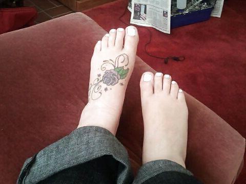 25P Amateur Feet
