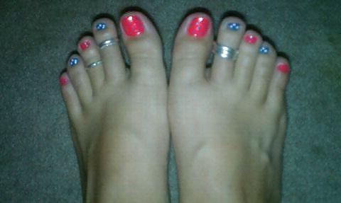 25P Amateur Feet