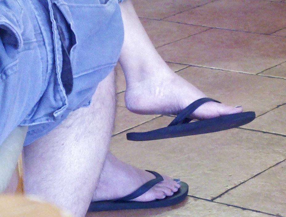 25P Amateur Feet