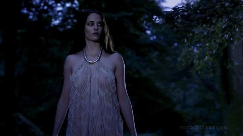 8P Eva green topless