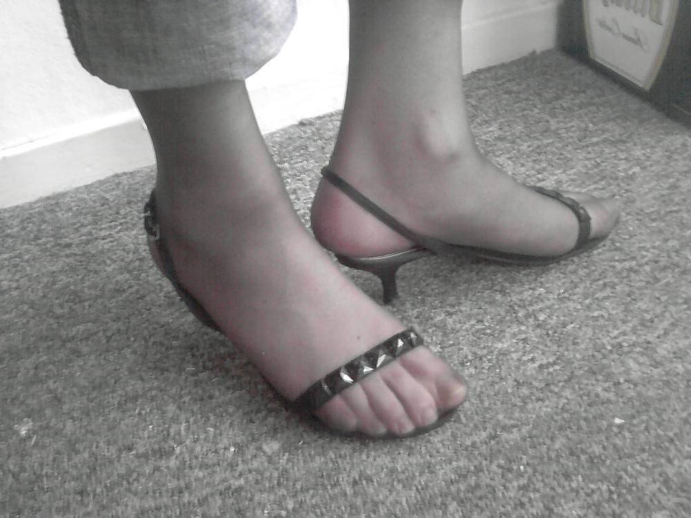 11P Feet, Stockings