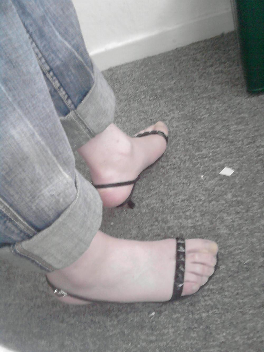 11P Feet, Stockings