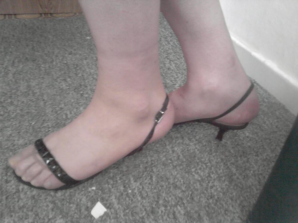 11P Feet, Stockings